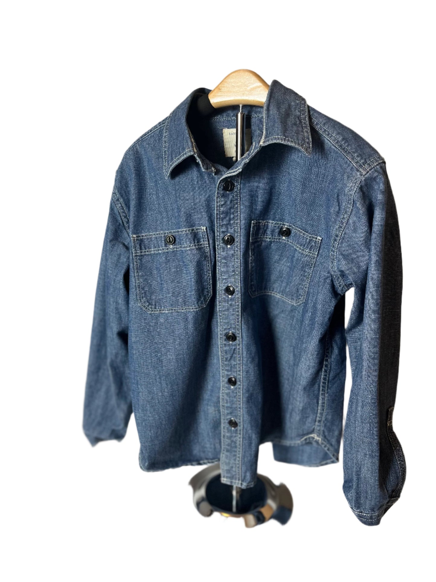 Lands’ End Jean style long sleeves shirt (small)