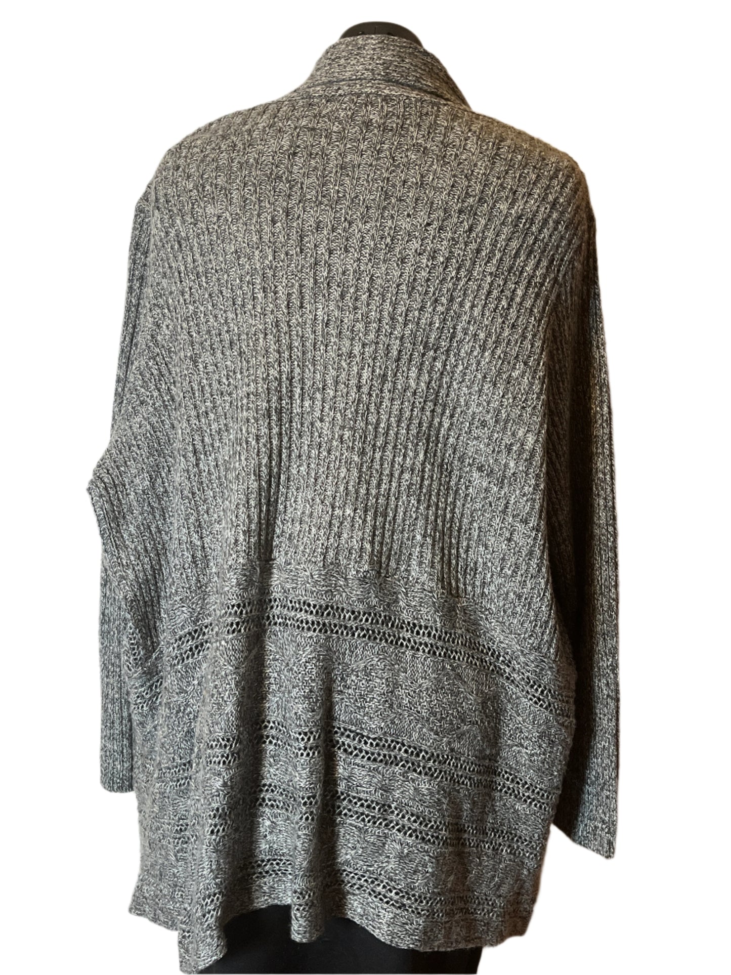 Avenue Gray Loose Woven Open Cardigan (Size 22/24)