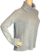 C&C beautiful  gray Turtleneck with long Sleeves sweater (size L)