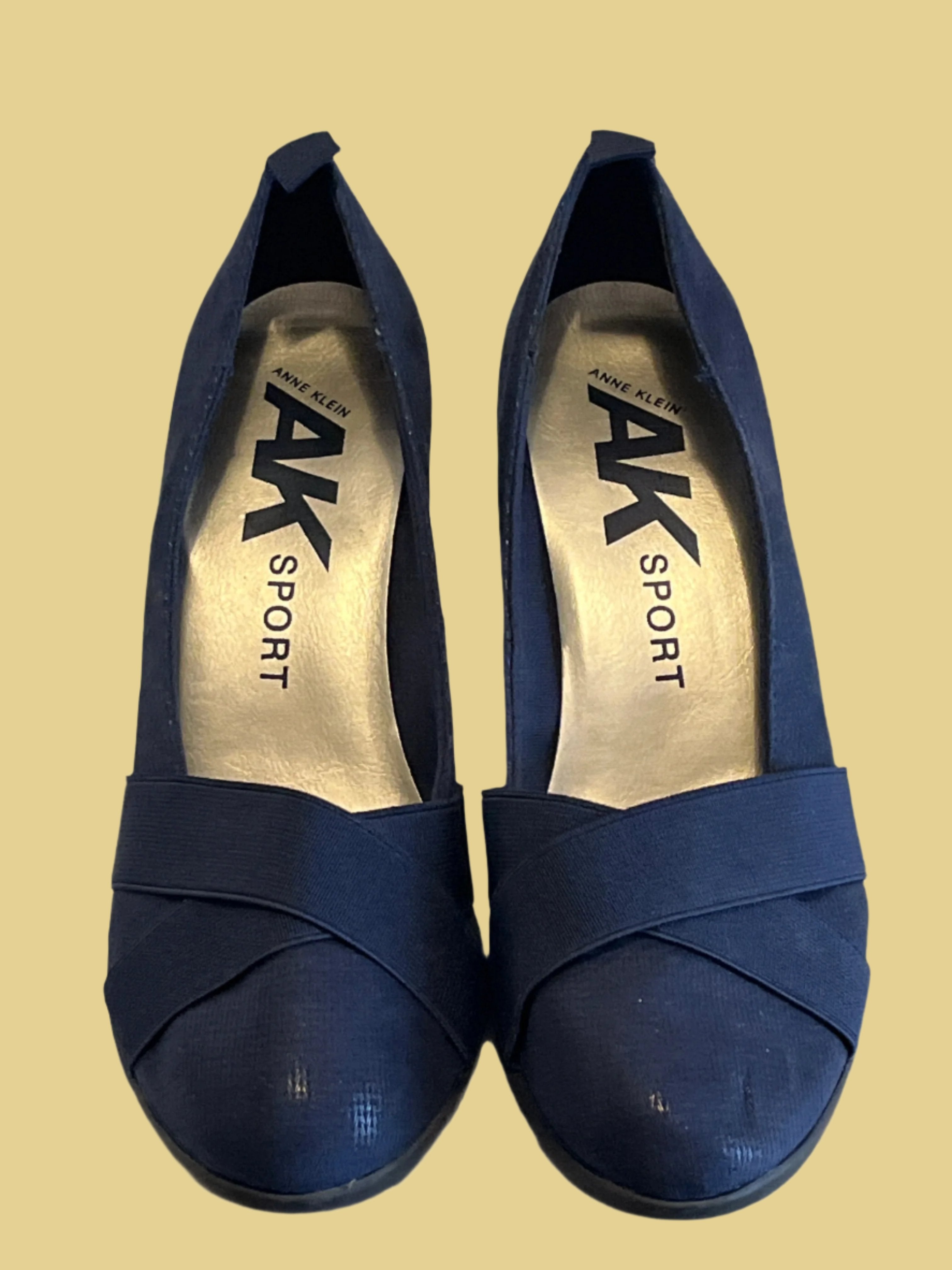 Ann Klein Sport-Navy Blue Cuban Heels 3 inch Heels Shoes( size 6M )