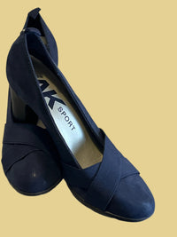 Ann Klein Sport-Navy Blue Cuban Heels 3 inch Heels Shoes( size 6M )