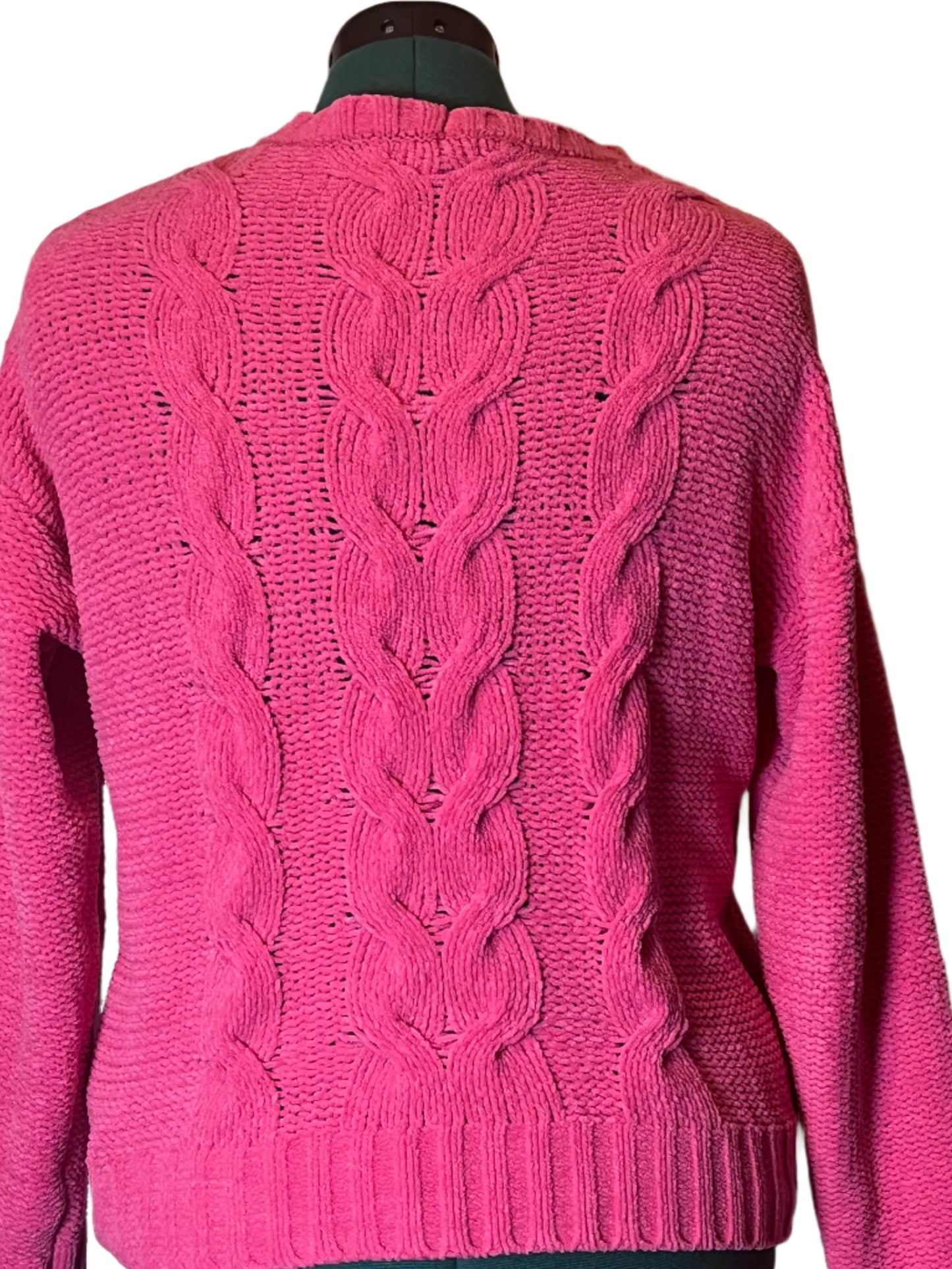 American Eagle Pink Knitted Round Neckline Pullover sweater (Size small)