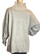 Noda Warm , cozy, soft beautiful gray sweater (size Large)