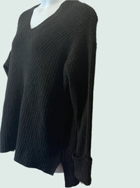 Nine West Black V Neck Pull Over Knitted Sweater( Size 1x)