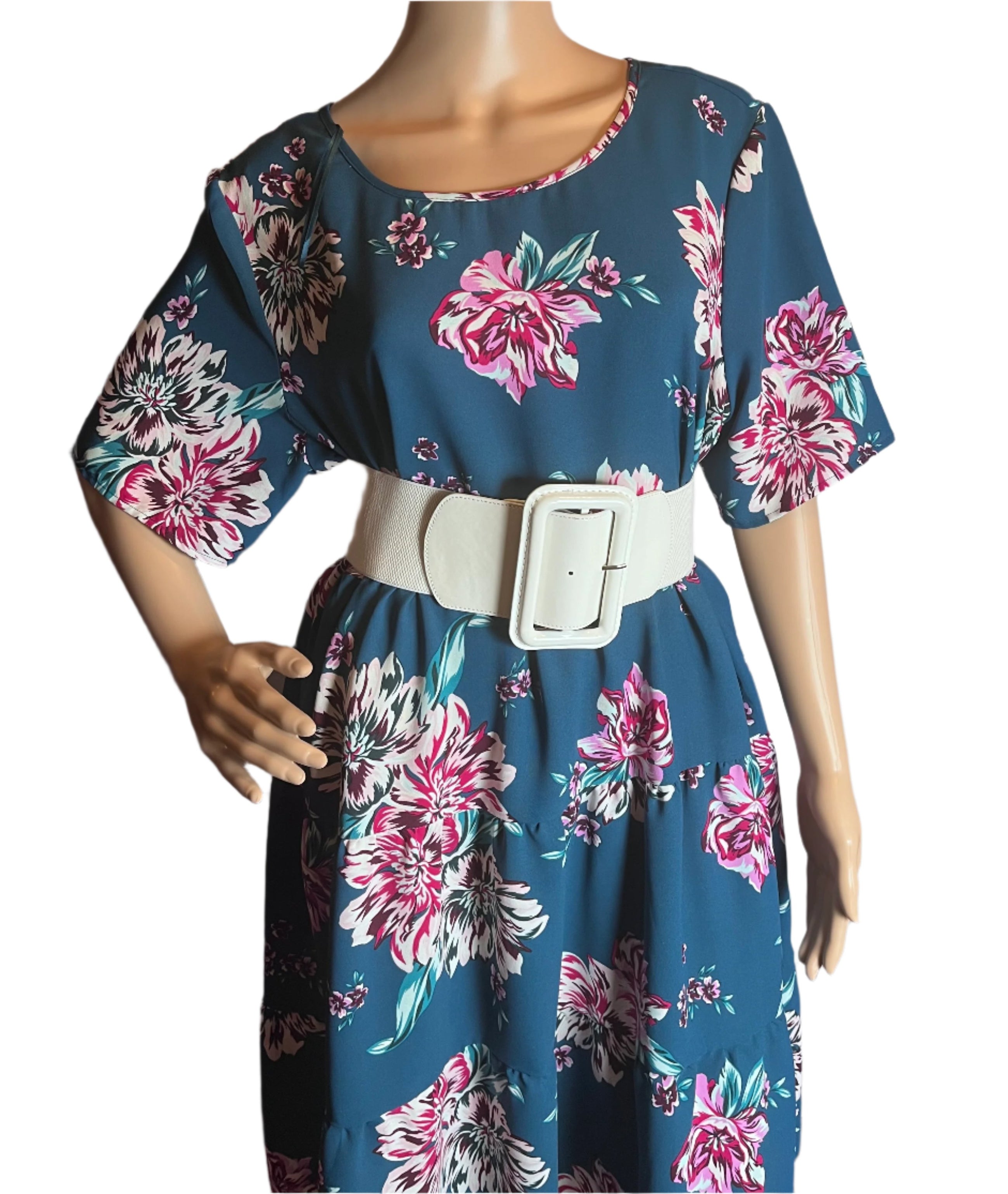 Stylish Floral short sleeves dress (Size 14W), (Belt for illustration only)