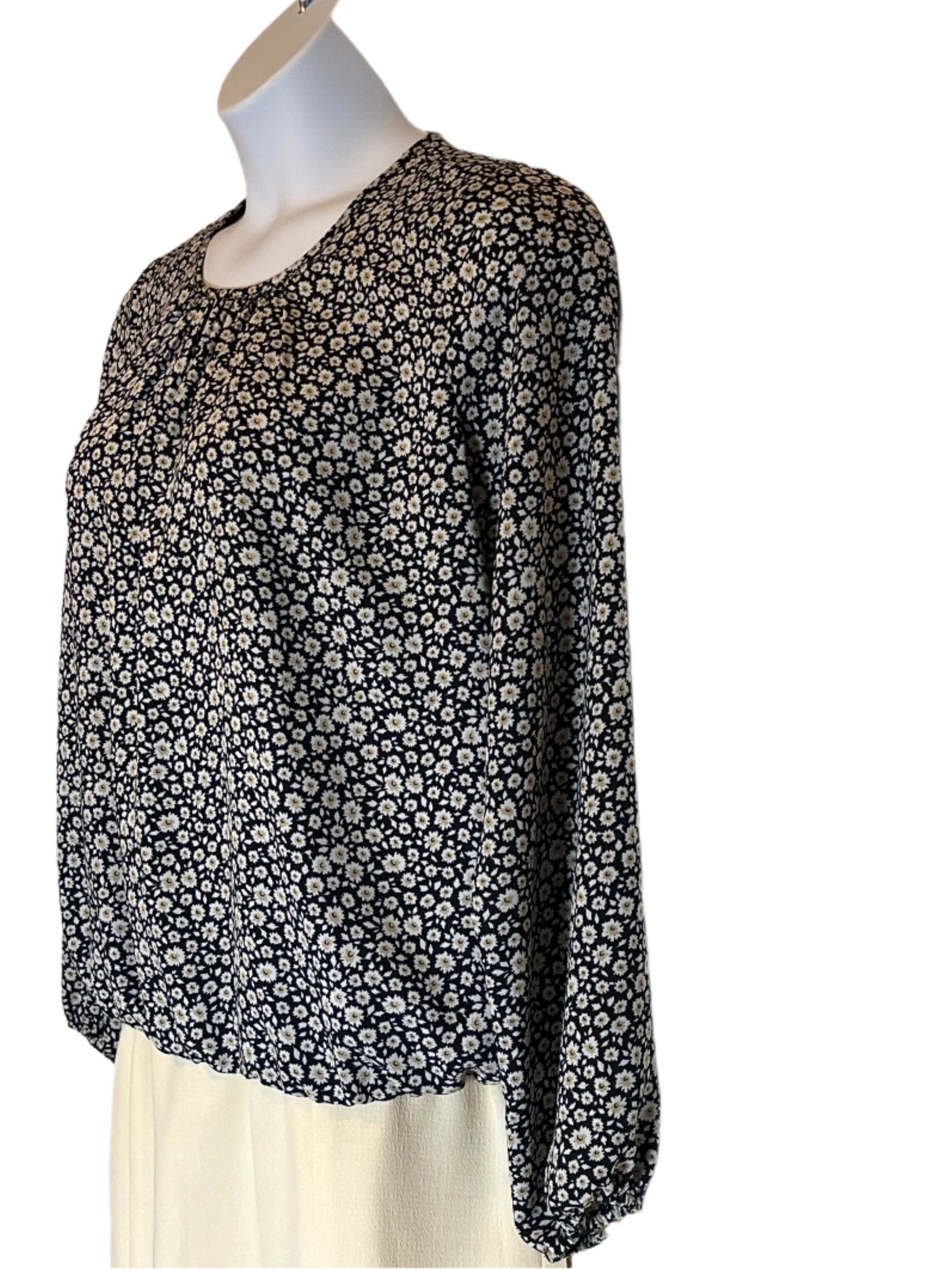 Dark Blue Pull over Dressy Tommy Hilfiger blouse (size M)