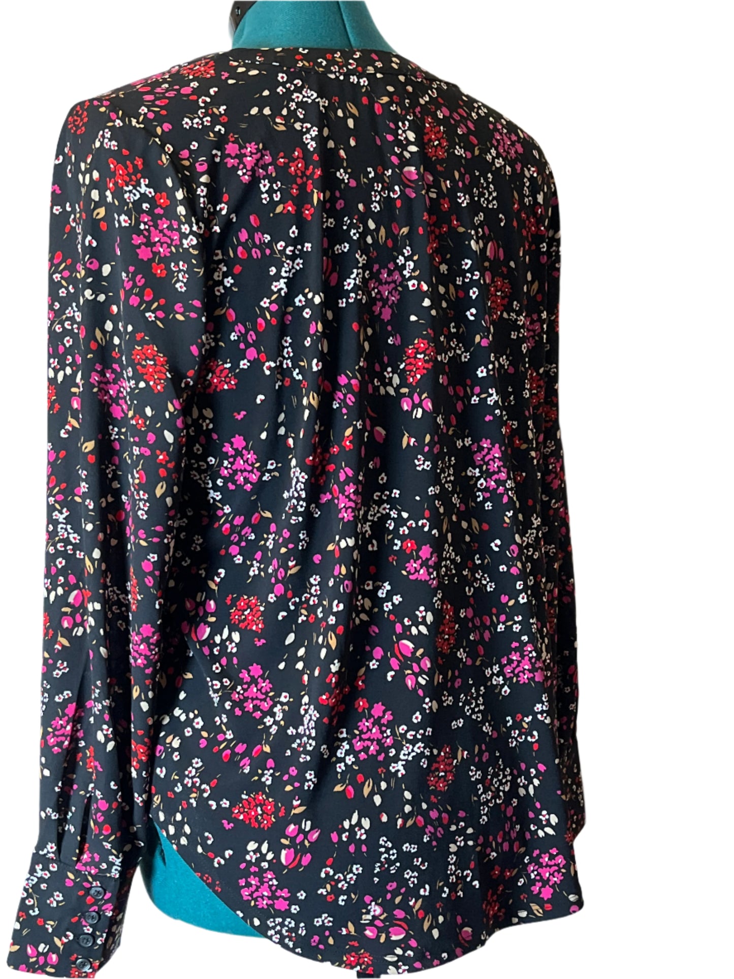 Ann Taylor Black, White, Pink and red Floral prints Pull Over V Neck Blouse (size Medium)