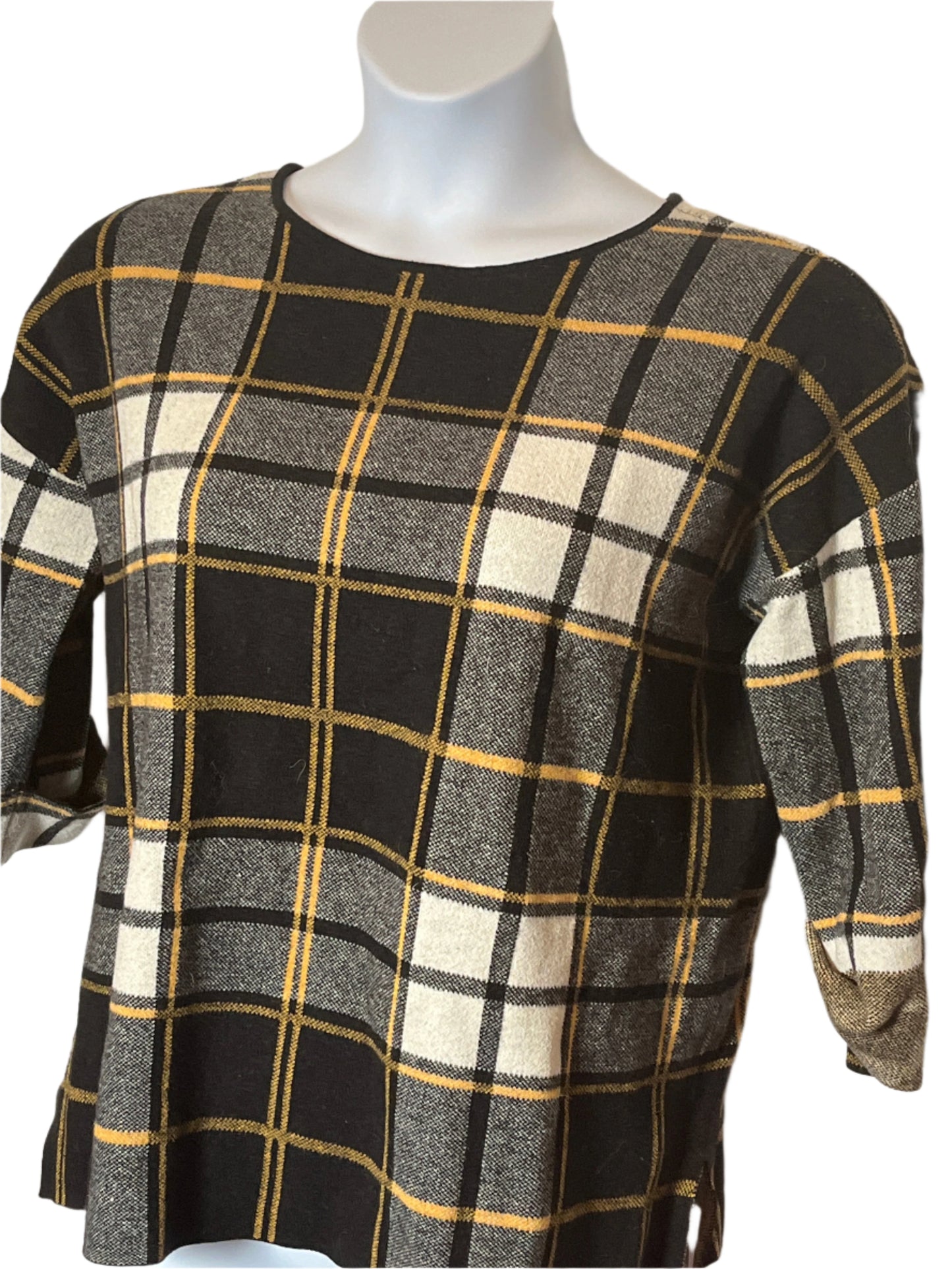 Black, White, Yellow Plaid Warm 3/4 Pull Over Sleeves Blouse (Size 2x)