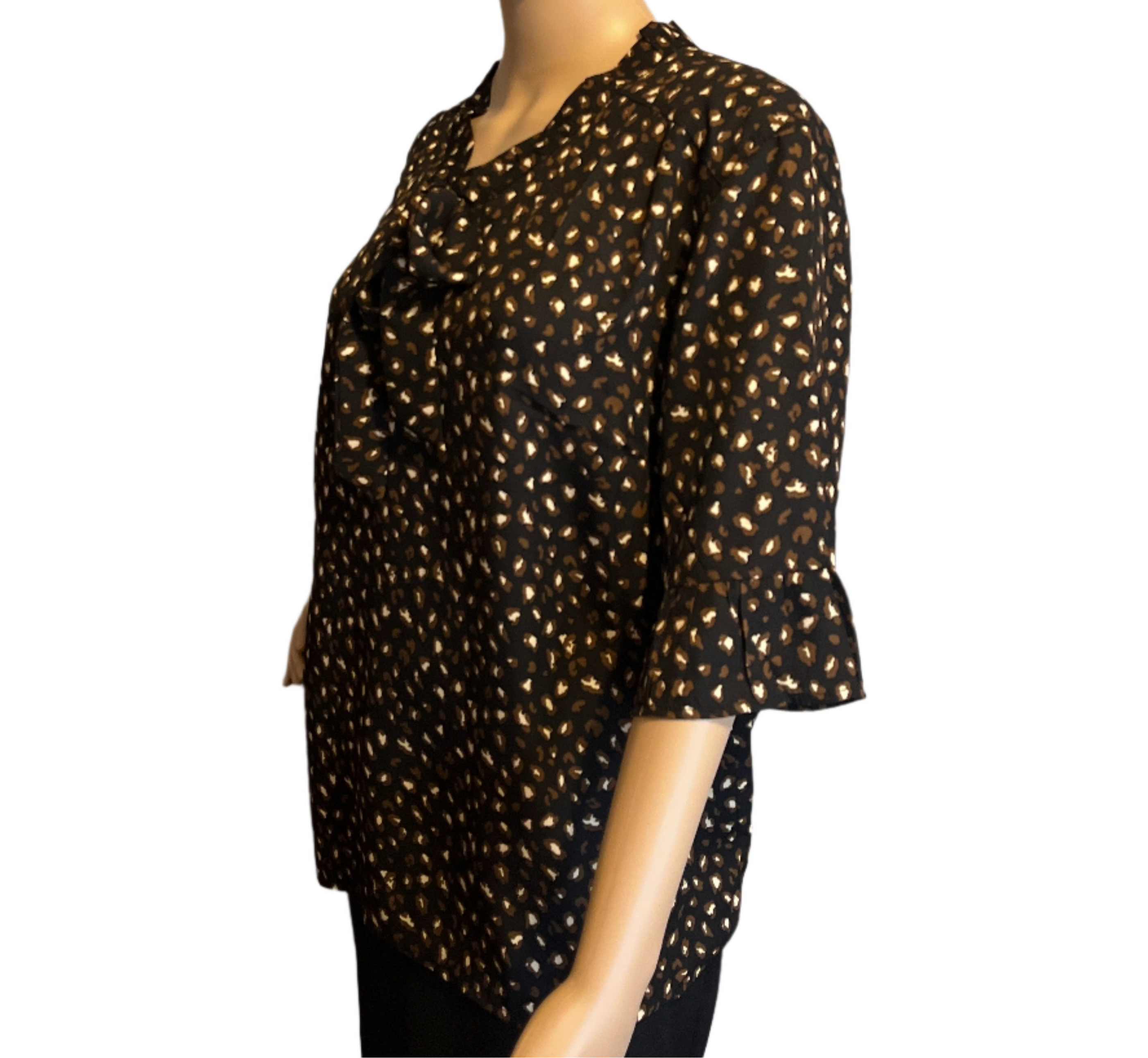 Women’s flowy, semi formal plus size(3x)bohemian style Black patterned short sleeved blouse