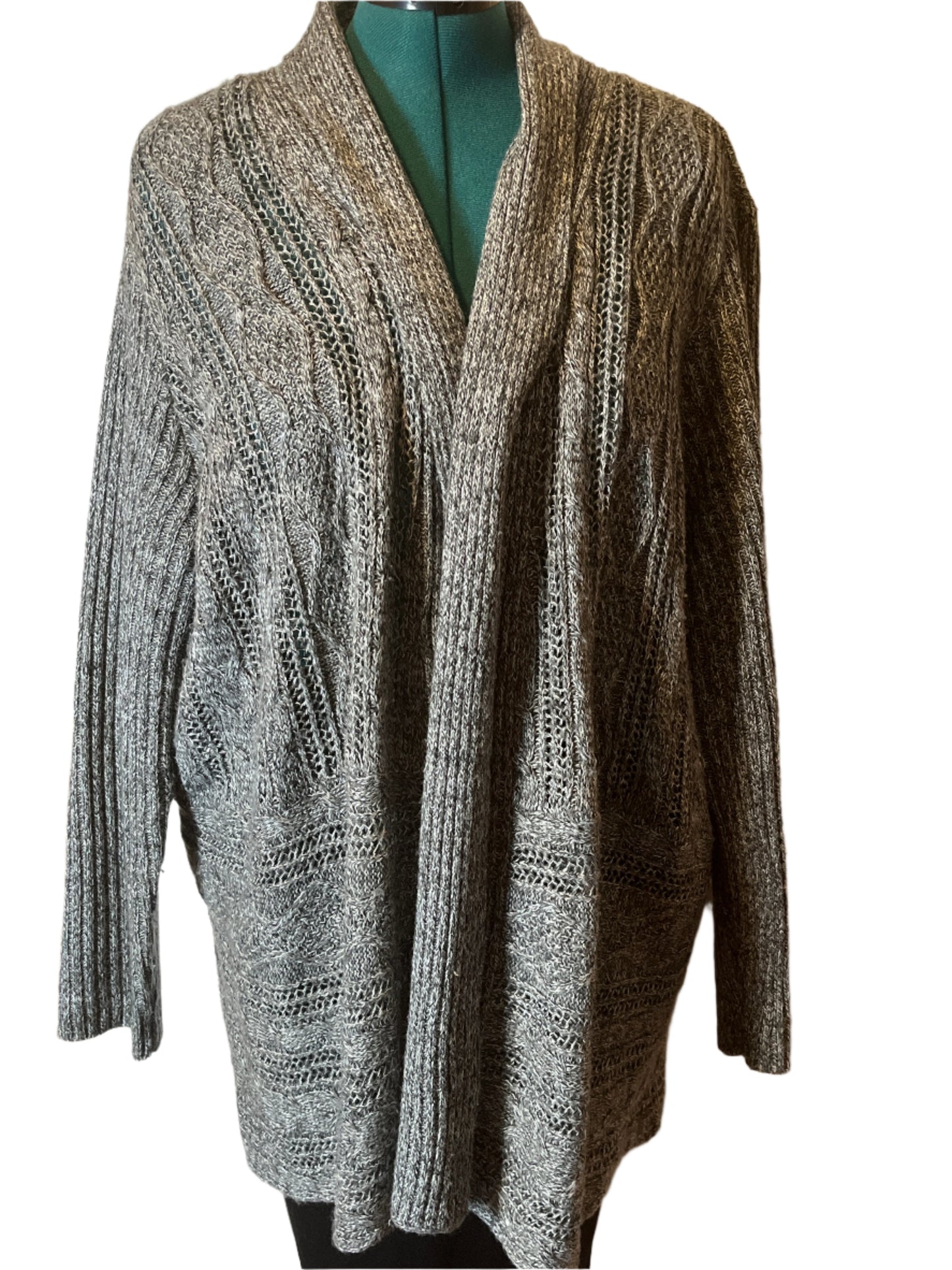 Avenue Gray Loose Woven Open Cardigan (Size 22/24)