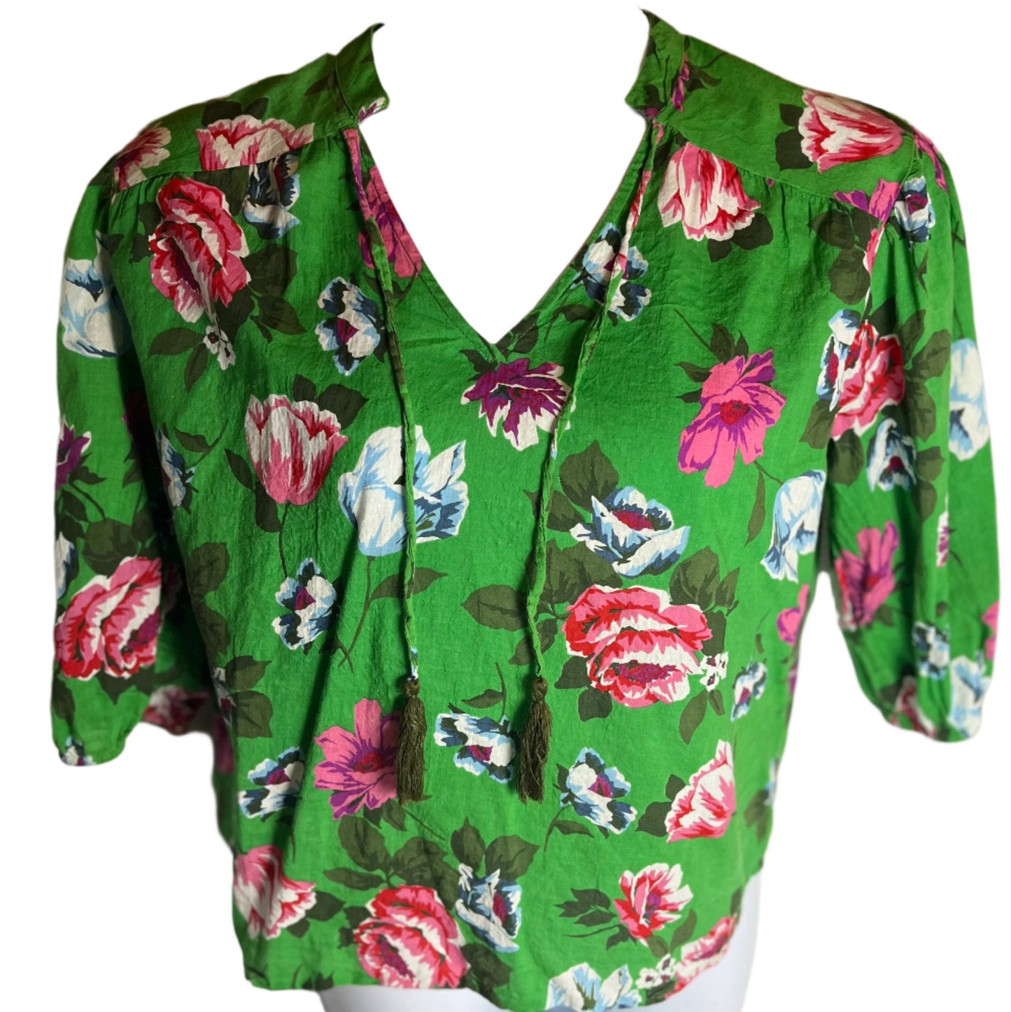 Blusa verde con flores talla pequeña 